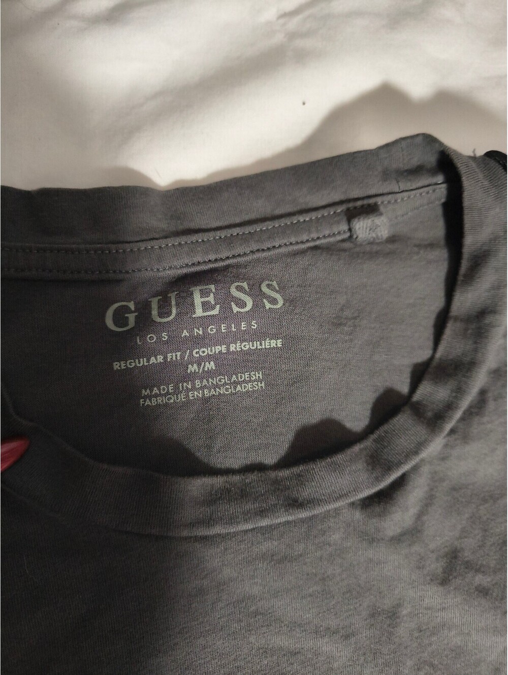 Guess Los Angeles Black T-Shirt with Logo Tape on Sleeves - Picture 8 of 14
